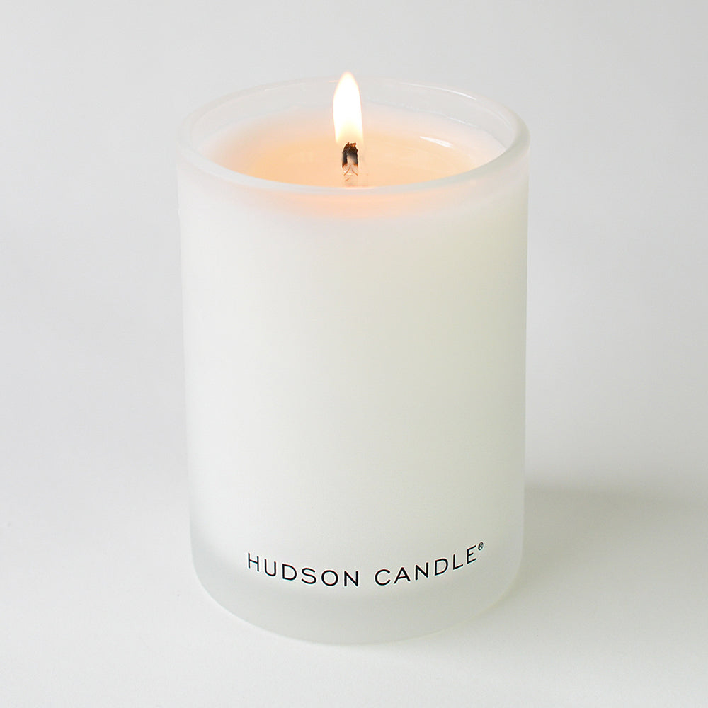 Hudson Candle® Gabriel Pine Original - Fresh cut emerald balsam with alpine white birch and juniper spice.